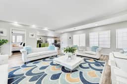 LUX 7BA/5BA Oasis w/Heated Pool & Spa +huge garden