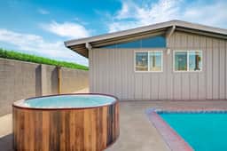 Luxury 4BR 2BA House with Pool Spa Billiard Only 6 minutes to the Strip