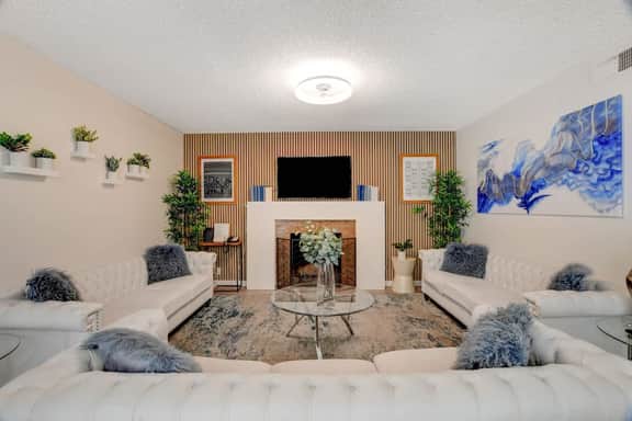 LUX 6BR/3BA Villa Pool+Spa+OutdoorKitchen+Bar+Pond