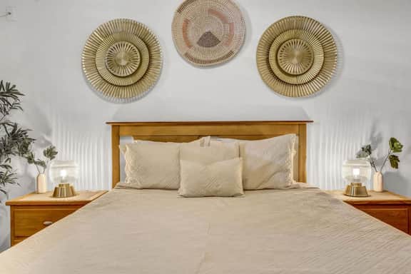 LUX 8BR/4BA Villa w/Heated Pool+Spa, 5min to Strip